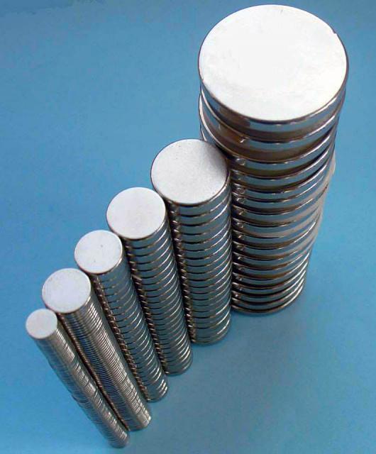 Magnet neod. 8x3 (1ks.)