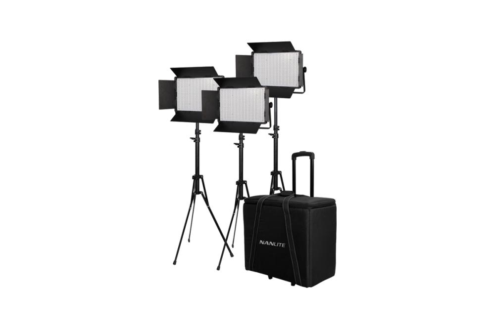 Kit Nanlite 3 light kit 900DSA w/Trolley Case & Light Stand