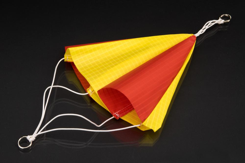 Towline Parachute P4 - red/yellow